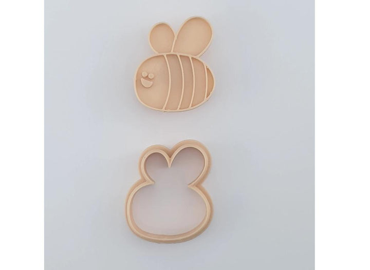 Little Biskut Small Bee Cutter Set